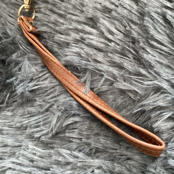 Faux leather hazelnut double-zippered compartment wristlet clutch wallet - Picture 4 of 17